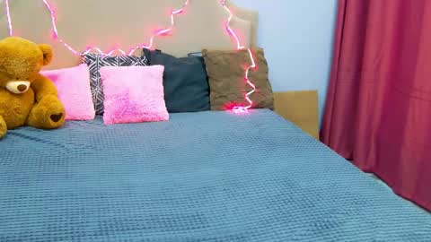 janicerivera online show from 04/15/26, 05:47