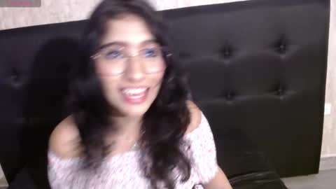 Snapshot of janitaa chatting on 09/17/25, 04:03 Jan online show from 09/17/25, 04:03