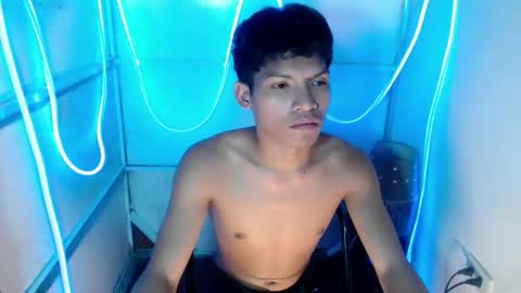 janlloyd04 online show from 03/19/26, 08:07