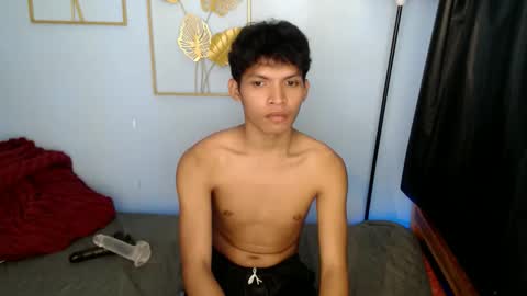 janlloyd04 online show from 04/13/26, 07:58