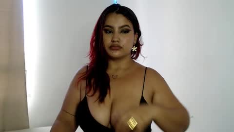 Snapshot of janne_1 chatting on 01/12/25, 09:51 Janne online show from 01/12/25, 09:51