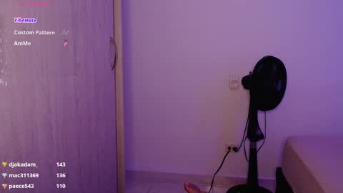 Snapshot of janne_1 chatting on 02/21/25, 01:11 Janne online show from 02/21/25, 01:11