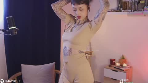   jmaybe e online show from 12/14/24, 02:31