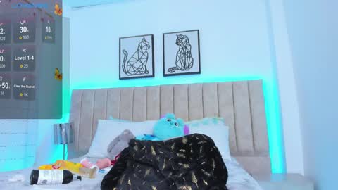 Snapshot of janne_moore chatting on 02/10/25, 07:47 Jane online show from 02/10/25, 07:47