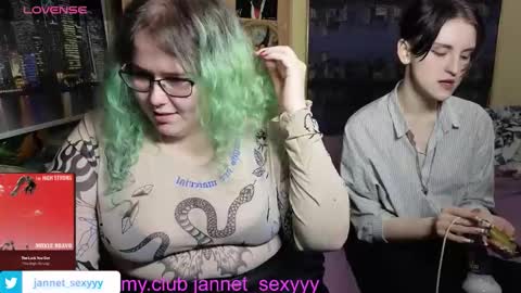 Snapshot of jannet_star chatting on 12/21/25, 06:04 Jannet online show from 12/21/25, 06:04