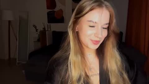 Janni online show from 10/22/25, 08:52