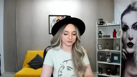 JaquelinLaurent online show from 09/30/25, 06:57