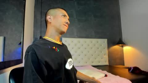 Jara online show from 05/11/26, 07:44