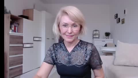 Jasmin room for people 40 online show from 01/15/25, 01:20