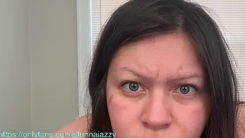 Snapshot of jasmin420r chatting on 02/15/26, 06:15 jasmin420r online show from 02/15/26, 06:15