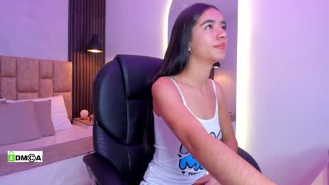 Snapshot of jasmin_adams chatting on 06/29/26, 12:05 Jasmin online show from 06/29/26, 12:05