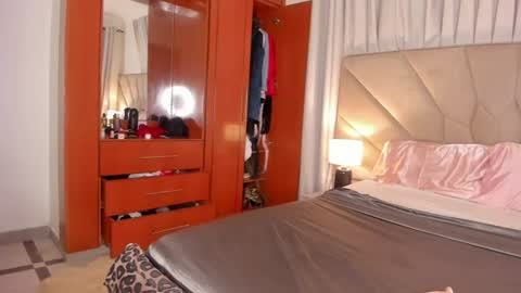 Snapshot of jasmin_melons chatting on 06/29/26, 03:35 jasmin_melons online show from 06/29/26, 03:35