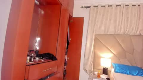 Snapshot of jasmin_melons chatting on 07/19/26, 01:53 jasmin_melons online show from 07/19/26, 01:53
