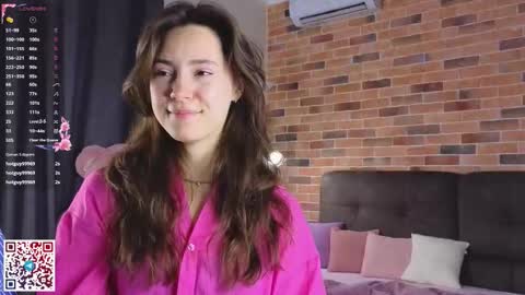 Snapshot of jasmindoroti chatting on 10/07/25, 06:32 Chloe online show from 10/07/25, 06:32