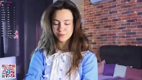 Snapshot of jasmindoroti chatting on 10/13/25, 06:13 Chloe online show from 10/13/25, 06:13