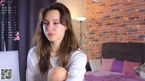 Snapshot of jasmindoroti chatting on 11/04/25, 06:12 Chloe online show from 11/04/25, 06:12