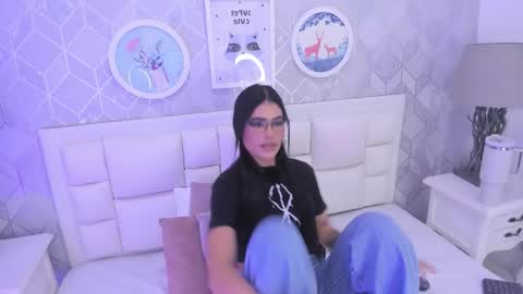 Snapshot of jasmine55__ chatting on 10/22/25, 07:35 Jasmine online show from 10/22/25, 07:35