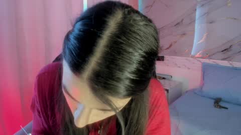 Snapshot of jasmine_hyper_1 chatting on 01/13/25, 04:41 Jas online show from 01/13/25, 04:41