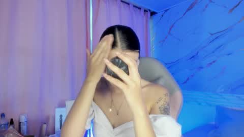 Snapshot of jasmine_hyper_1 chatting on 02/05/25, 06:26 Jas online show from 02/05/25, 06:26