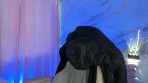 Snapshot of jasmine_hyper_1 chatting on 03/04/25, 03:04 Jas online show from 03/04/25, 03:04