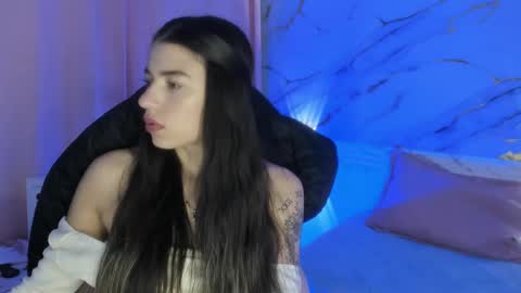 Snapshot of jasmine_hyper_1 chatting on 03/04/25, 09:11 Jas online show from 03/04/25, 09:11