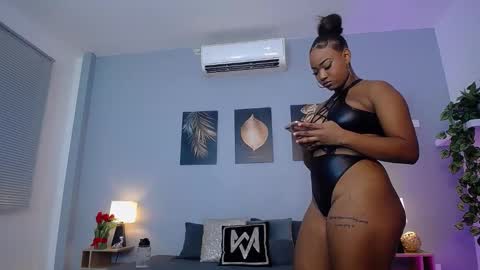 Snapshot of jasminecampbell chatting on 12/13/24, 10:34 Instagram jasminecampbell1 online show from 12/13/24, 10:34