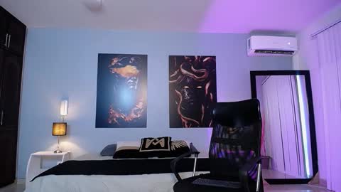 Snapshot of jasminecampbell chatting on 09/16/25, 08:43 Instagram jasminecampbell1 online show from 09/16/25, 08:43