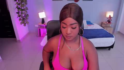 Snapshot of jasminecampbell chatting on 12/17/25, 08:59 Instagram jasminecampbell1 online show from 12/17/25, 08:59