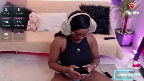 Snapshot of jasminecampbell chatting on 07/14/26, 11:10 Instagram jasminecampbell1 online show from 07/14/26, 11:10