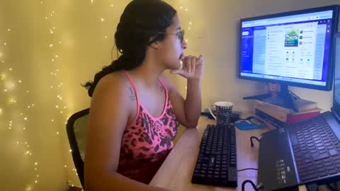 Jasmine online show from 03/03/26, 12:22