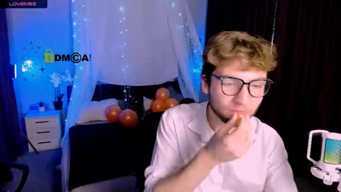 jason_sweety online show from 10/27/25, 08:46