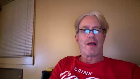 Snapshot of jasonlake1 chatting on 02/07/26, 03:43 Eric2900 online show from 02/07/26, 03:43