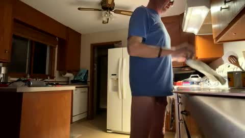 Snapshot of jasonlake1 chatting on 03/02/26, 05:19 Eric2900 online show from 03/02/26, 05:19