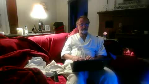 Jason online show from 10/31/25, 08:04