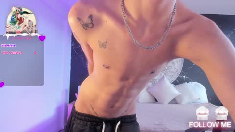 Snapshot of jaspercooper_ chatting on 12/31/24, 07:18 Jasper Cooper online show from 12/31/24, 07:18