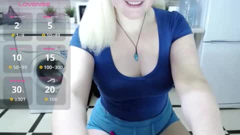 Snapshot of jassicaonline chatting on 12/15/25, 09:41 jassicaonline online show from 12/15/25, 09:41