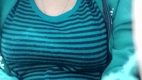 jasspreettt online show from 12/02/25, 01:44