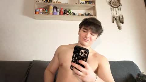 Snapshot of jastinpet chatting on 10/01/25, 09:32 jastinpet online show from 10/01/25, 09:32