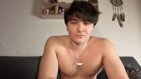 Snapshot of jastinpet chatting on 10/15/25, 08:20 jastinpet online show from 10/15/25, 08:20