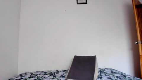 Snapshot of jave_rave chatting on 06/14/26, 12:40 jave_rave online show from 06/14/26, 12:40