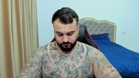 Snapshot of javicute4u chatting on 12/18/24, 10:46 Javi online show from 12/18/24, 10:46