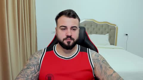 Snapshot of javicute4u chatting on 01/05/25, 08:21 Javi online show from 01/05/25, 08:21