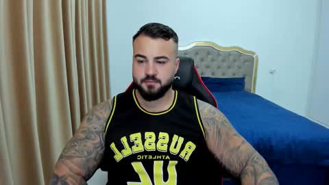 Snapshot of javicute4u chatting on 09/29/25, 10:47 Javi online show from 09/29/25, 10:47