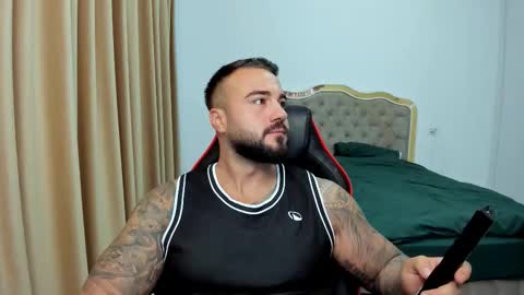 Snapshot of javicute4u chatting on 12/05/25, 06:00 Javi online show from 12/05/25, 06:00