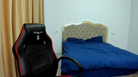  Javi  online show from 12/21/25, 10:17