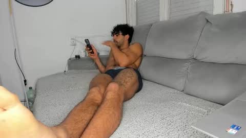 Javier  online show from 02/03/26, 04:23