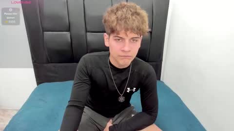 Snapshot of javierdiisousa chatting on 10/21/25, 11:49 javierdiisousa online show from 10/21/25, 11:49