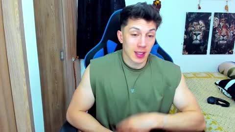 Snapshot of javiersexymann chatting on 01/21/25, 07:28 Javier online show from 01/21/25, 07:28