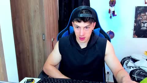 Snapshot of javiersexymann chatting on 01/31/25, 06:14 Javier online show from 01/31/25, 06:14