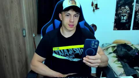 Javier online show from 02/10/25, 02:19